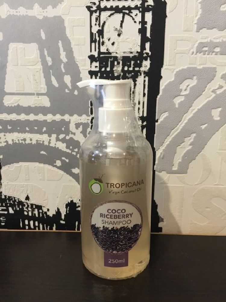 Кокосовый шампунь для волос с черным рисом Tropicana Coco Riceberry Shampoo